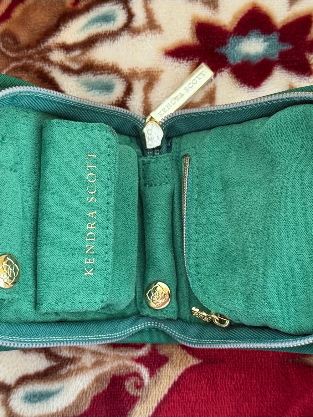 Kendra Scott Small Green Zip Travel Jewelry Case Organizer Gold Tone